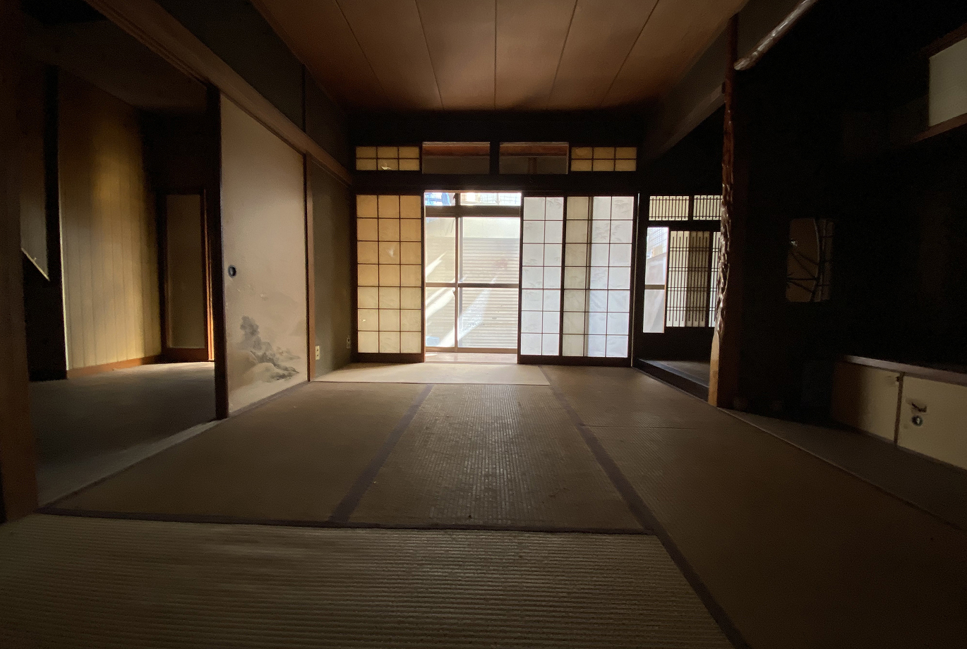 [改修前の室内]